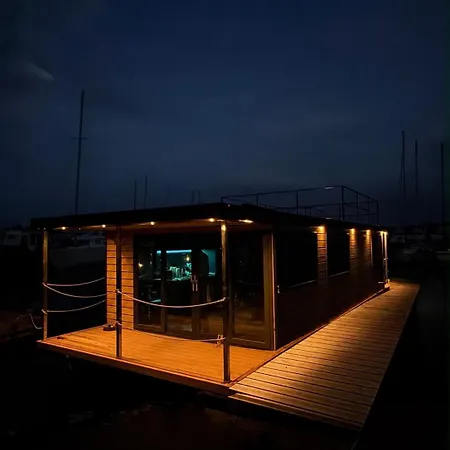 Hausboot Baltic Loft *
