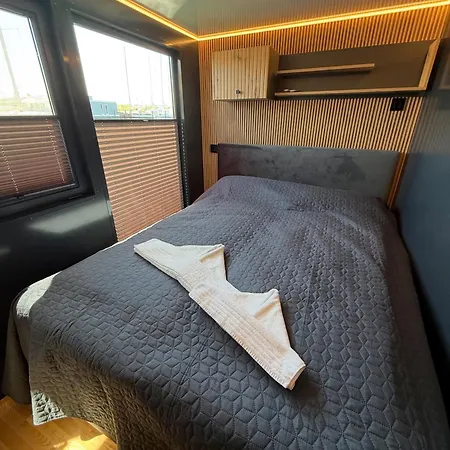 Hausboot Baltic Loft Dom wakacyjny *